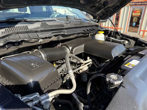 Used 2021 RAM 1500 Classic SLT image 21