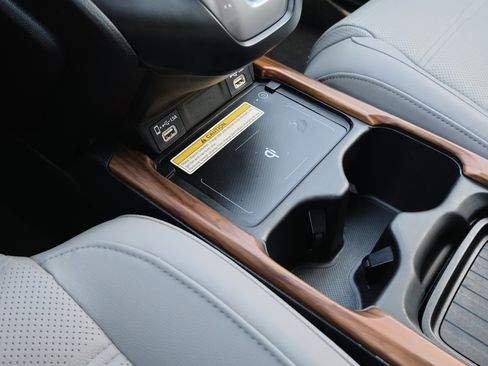 Used 2021 Honda CR-V Touring image 23
