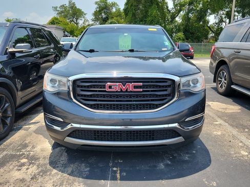 Used 2019 GMC Acadia SLE FWD image 2
