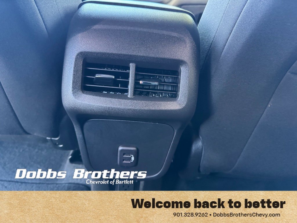 Used 2023 Chevrolet Equinox LT FWD image 36