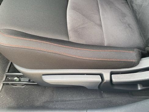 New 2025 Nissan Sentra SR image 18