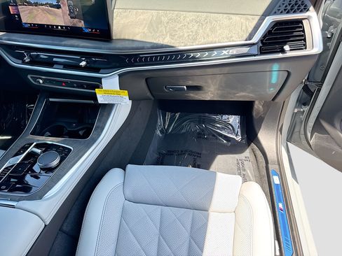 New 2026 BMW X5 sDrive40i w/ M Sport Package RWD image 18