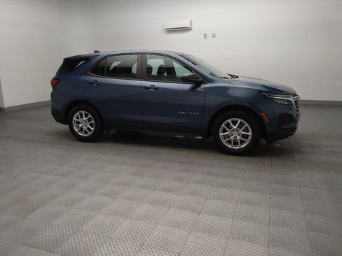 Used 2024 Chevrolet Equinox LS FWD image 11