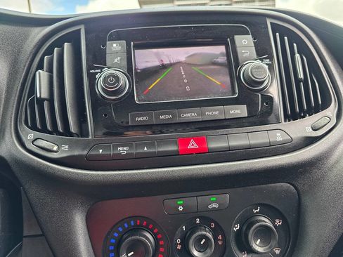 Used 2021 RAM ProMaster City Tradesman image 9