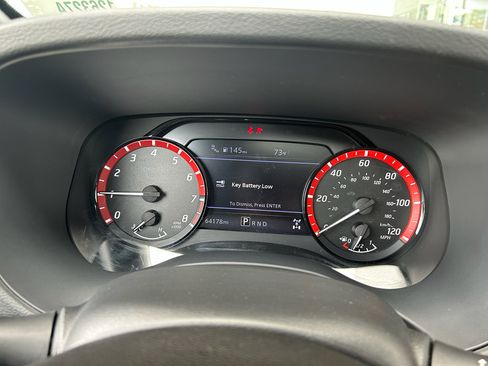 Used 2022 Nissan Frontier PRO-4X w/ Pro-4X Premium Package AWD/4WD image 10