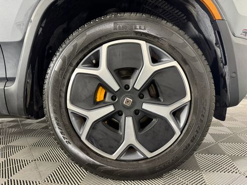 Used 2023 Rivian R1S Adventure image 50