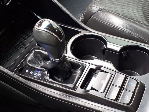 Used 2019 Hyundai Tucson Ultimate w/ Cargo Package image 16