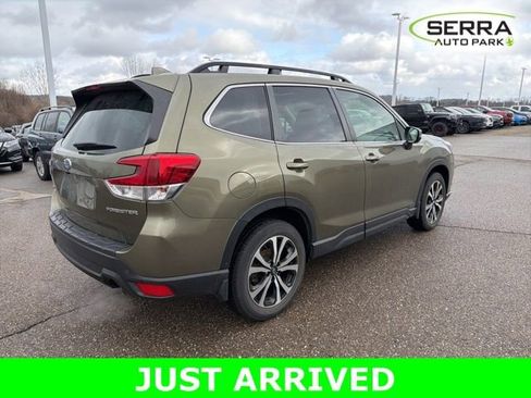 Used 2023 Subaru Forester Limited image 3