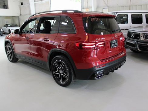 Used 2024 Mercedes-Benz GLB 250 4MATIC image 45