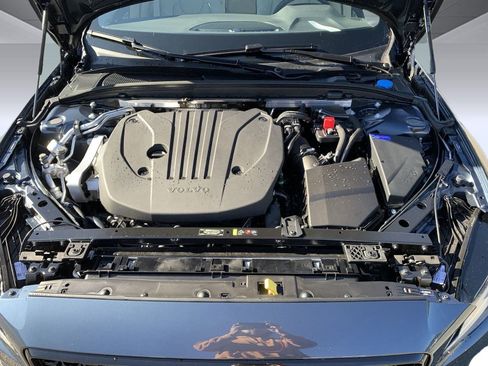 New 2024 Volvo S60 B5 Plus w/ Climate Package image 38