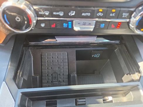 Used 2024 Ford F250 Lariat AWD/4WD image 18