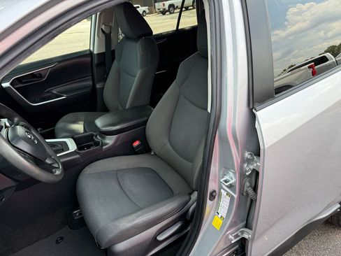 Used 2023 Toyota RAV4 LE FWD image 12