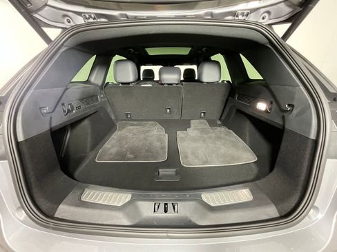 Used 2025 Lincoln Nautilus Premier w/ Equipment Group 102A image 27