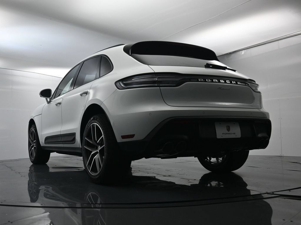 Certified 2026 Porsche Macan AWD/4WD image 49