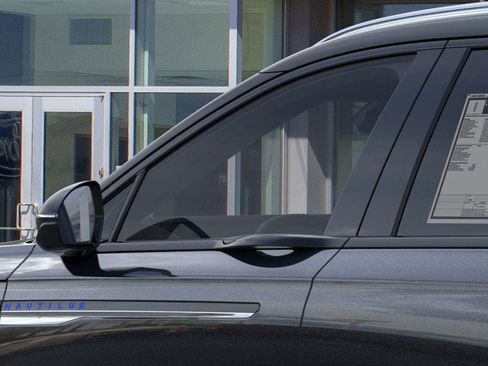 New 2026 Lincoln Nautilus Reserve image 20