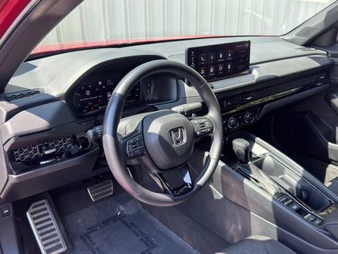 Used 2023 Honda Accord Sport image 13