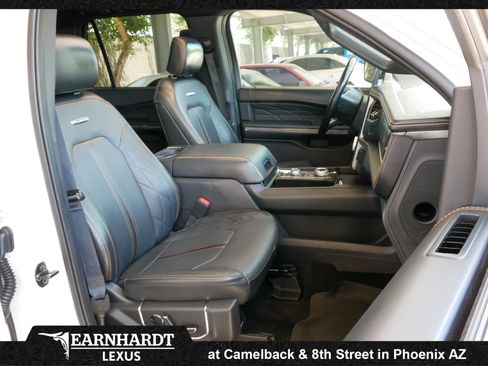 Used 2022 Ford Expedition Platinum AWD/4WD image 8