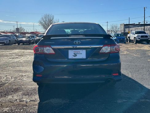 Used 2013 Toyota Corolla S image 9