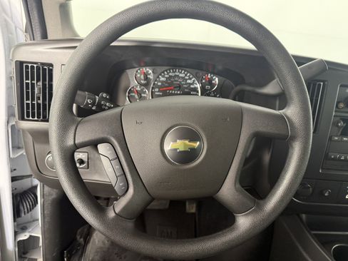 Used 2025 Chevrolet Express 3500 LT w/ LT Preferred Equipment Group RWD image 20