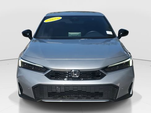 Used 2025 Honda Civic Sport image 2