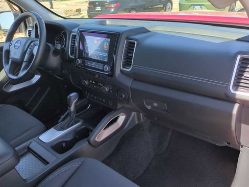 Used 2022 Nissan Frontier SV image 26
