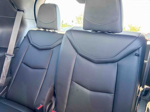 Used 2023 Cadillac XT6 Luxury image 39