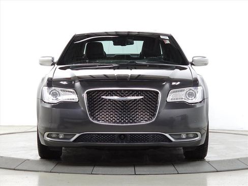 Used 2016 Chrysler 300 C Platinum w/ Safetytec Plus Group image 2