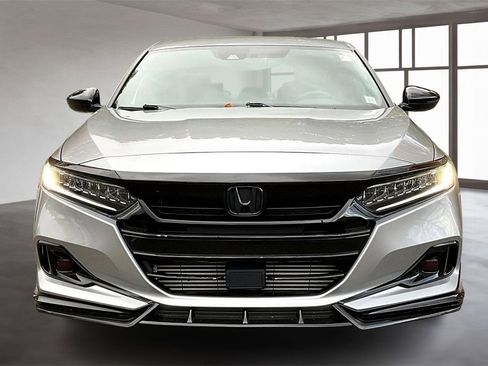 Used 2022 Honda Accord Sport image 2
