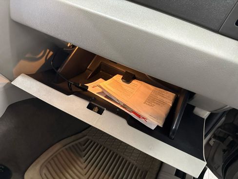 Used 2005 Jeep Grand Cherokee Limited image 60