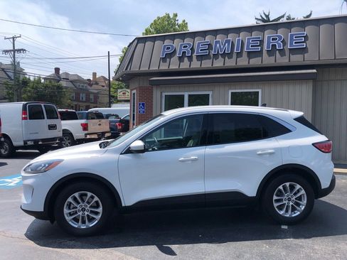 Used 2020 Ford Escape SE AWD/4WD image 3