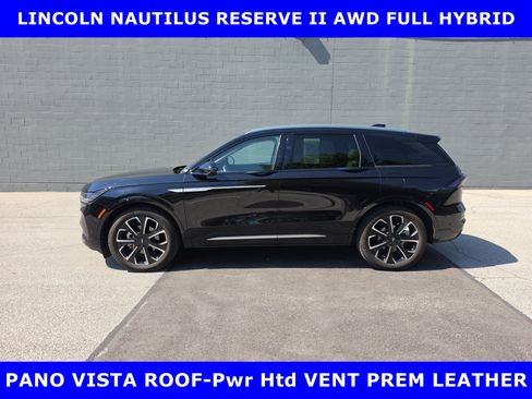 Used 2024 Lincoln Nautilus Reserve w/ Equipment Group 202A AWD/4WD image 1