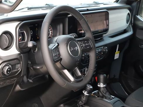 New 2026 Jeep Gladiator Willys AWD/4WD image 12