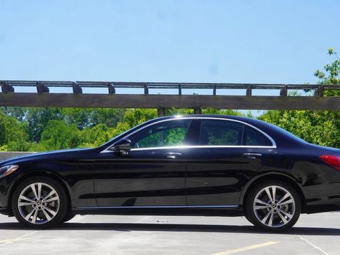 Used 2018 Mercedes-Benz C 300 4MATIC Sedan image 9