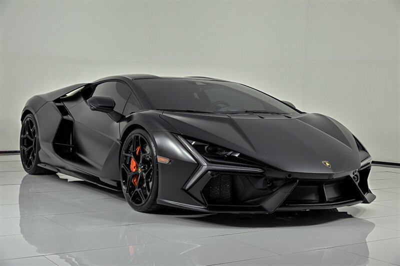 Used 2024 Lamborghini Revuelto AWD/4WD image 2