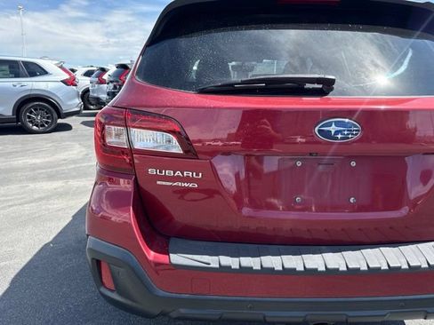 Used 2019 Subaru Outback 2.5i Limited w/ Popular Package #2 AWD/4WD image 7