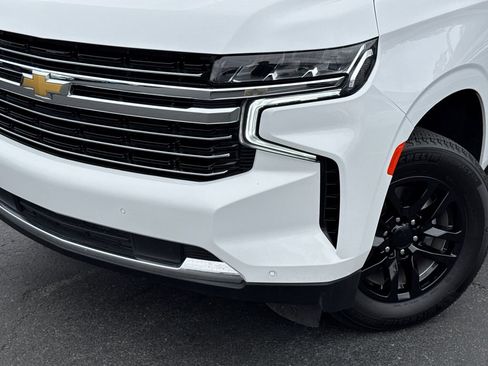 Used 2024 Chevrolet Tahoe LT RWD image 3