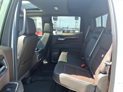 New 2026 GMC Sierra 1500 Denali w/ Denali Reserve Package image 15