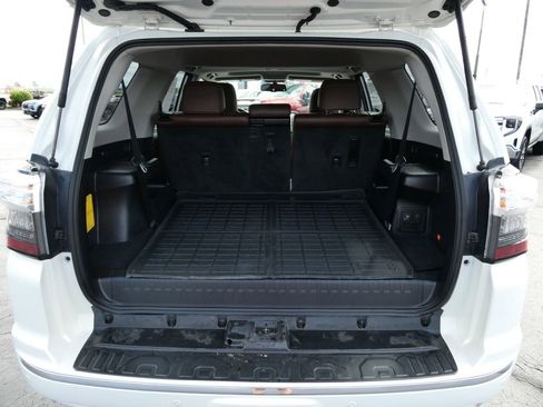 Used 2019 Toyota 4Runner 4WD image 16