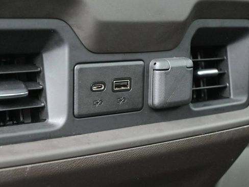 Used 2021 Chevrolet Silverado 1500 LT Trail Boss w/ Bed Protection Package AWD/4WD image 16
