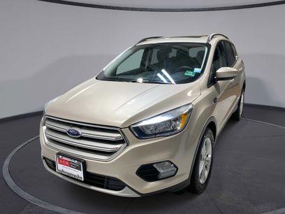 Used 2018 Ford Escape SE w/ SE Sync 3 Package
