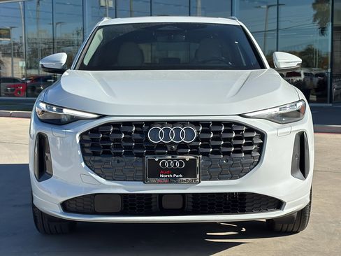 Used 2025 Audi Q5 Prestige image 2