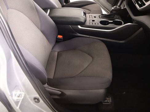 Used 2023 Toyota Highlander LE image 13