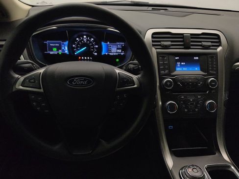 Used 2018 Ford Fusion S FWD image 22