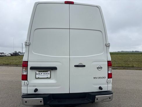 Used 2020 Nissan NV 3500 SL w/ Navigation Package RWD image 11