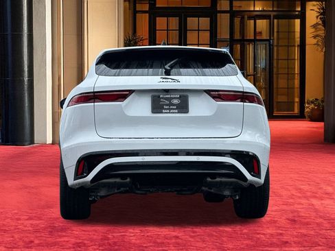 New 2025 Jaguar F-PACE R-Dynamic S image 11