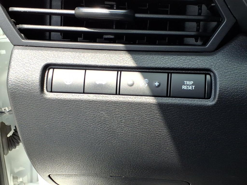 Used 2023 Nissan Altima 2.5 SR AWD/4WD image 35