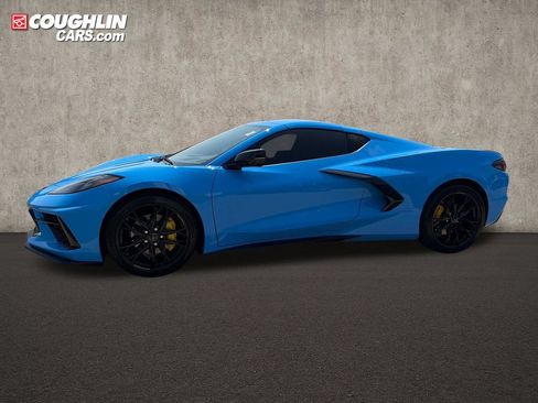 Used 2025 Chevrolet Corvette Stingray Preferred Cpe RWD image 5