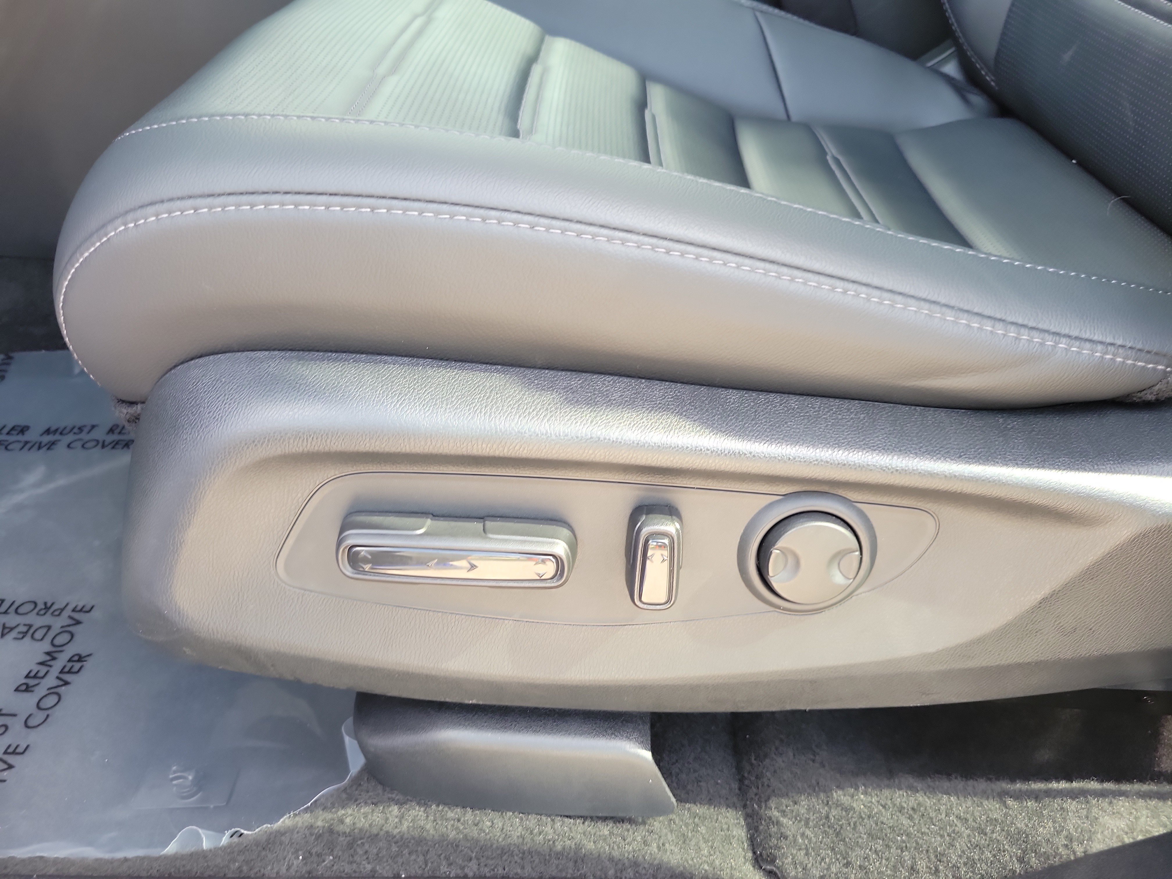 Used 2025 Honda CR-V EX-L image 13