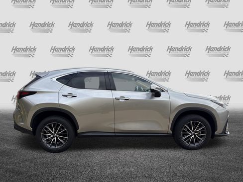 Used 2024 Lexus NX 250 FWD w/ Towing Package (2000 Lbs) image 11