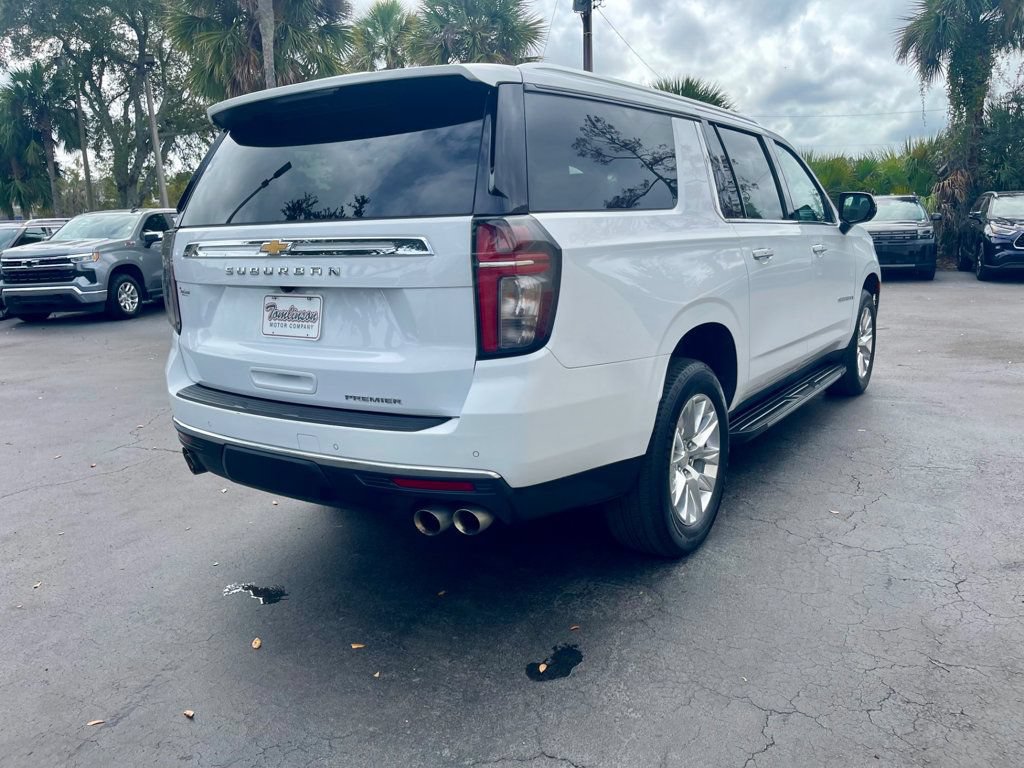 Used 2023 Chevrolet Suburban Premier AWD/4WD image 6